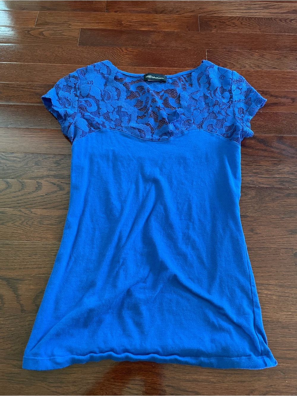 Women’s Blue Short Sleeve T Shirt with Lace Yoke detail at top (size Small)